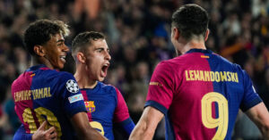 Read more about the article Barca thắng Dortmund 4-0 ở Cúp C1: Vũ điệu Hansi Flick