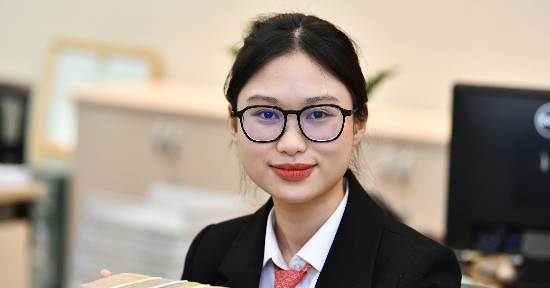 You are currently viewing Tặng lãi suất kỳ hạn ngắn