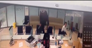 Read more about the article Bản tin cuối ngày 29/5: Cướp ngân hàng ở Quảng Ninh, số tiền lớn đã bị lấy đi