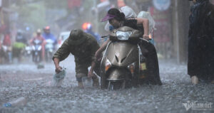 Read more about the article Bản tin sáng 17/5: Miền Bắc mưa lớn dồn dập trước khi chuyển nắng