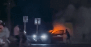 Read more about the article Bản tin sáng 15/5: Ô tô tông xe máy ở Hà Nội, lửa bùng lên trong khoang lái