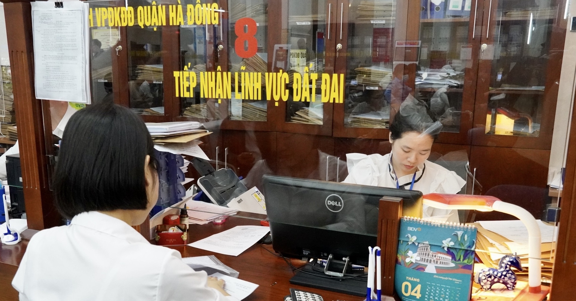 Read more about the article 5 thủ tục đất đai ở Hà Nội chỉ nhận hồ sơ trực tuyến từ 1/6