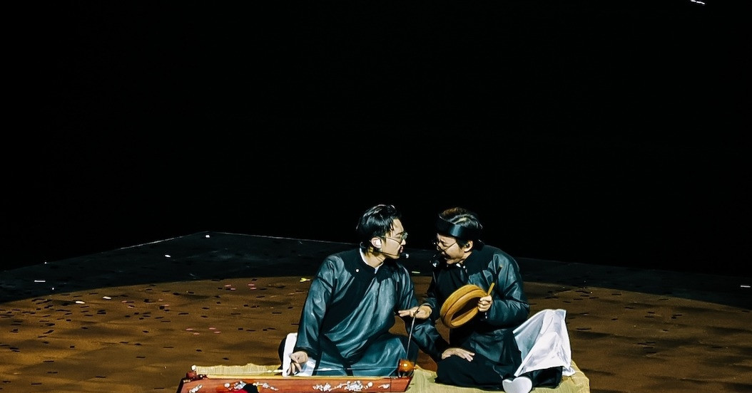 You are currently viewing Ấn tượng với màn trình diễn của Soobin Hoàng Sơn với bố