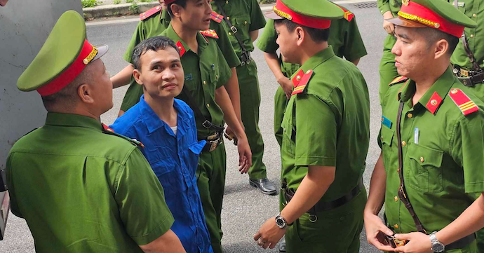 You are currently viewing Đất hiếm không hóa đơn, chủ tịch công ty nêu lý do ‘làm đề tài cấp nhà nước’