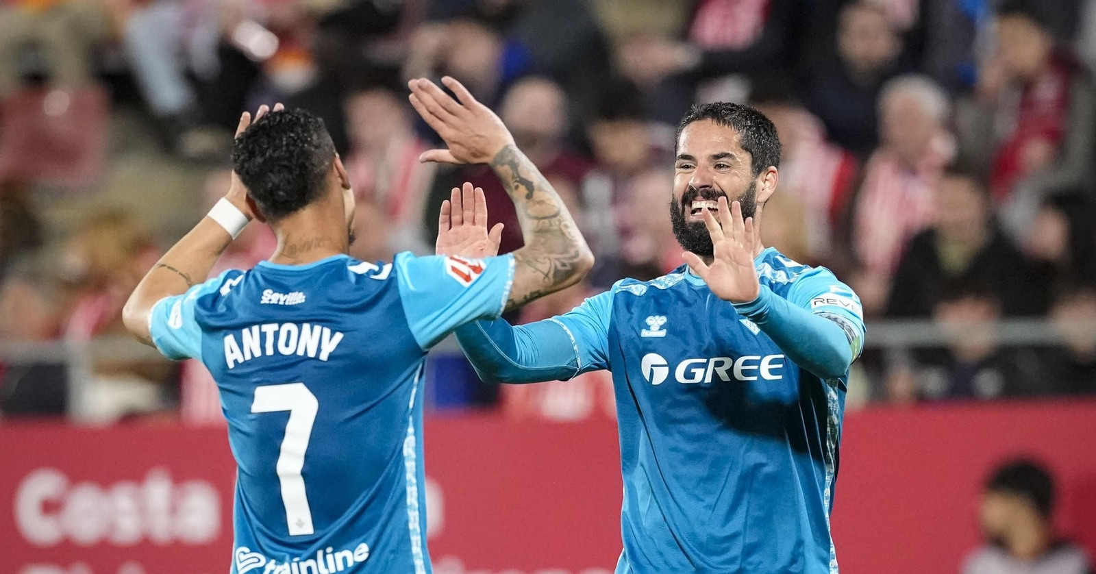 You are currently viewing Vũ điệu già gân Isco