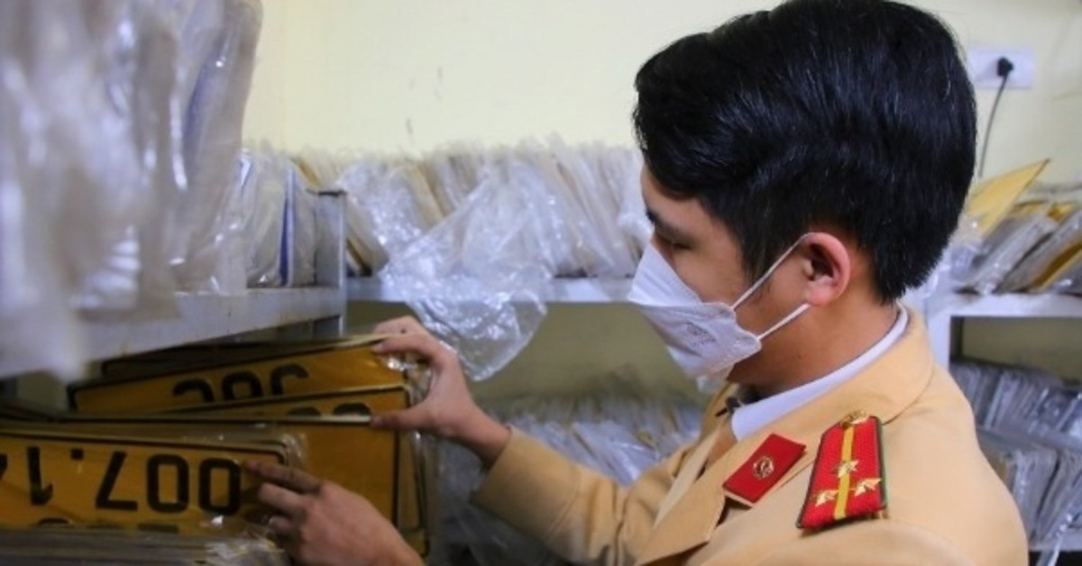 You are currently viewing Gần 40 ngày, Bộ Công an đấu giá thành công hơn 34 nghìn biển số, thu về 1.600 tỷ
