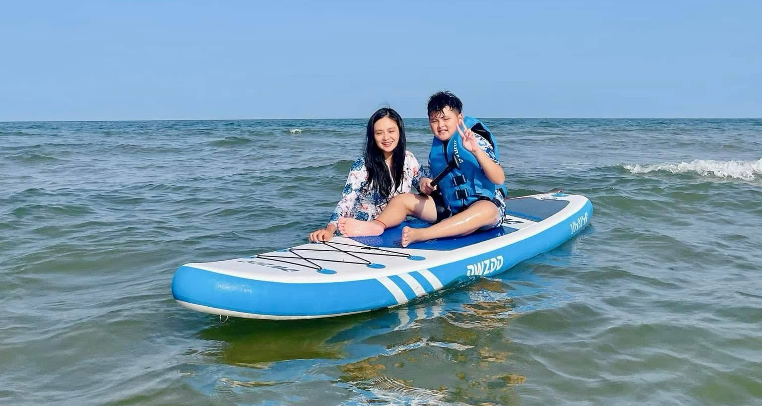 Read more about the article Bố mẹ ‘căng não’ lên lịch trình, xin nghỉ không lương để đưa con du lịch hè