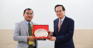 Read more about the article Bộ trưởng Đào Ngọc Dung tiếp Quốc vụ khanh Campuchia Chhat Sochhet