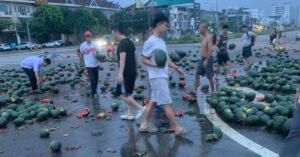 Read more about the article Cảnh tượng chưa từng thấy sau vụ tai nạn giao thông giữa ngã tư