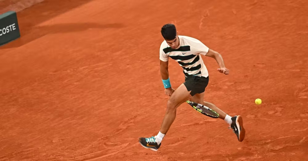 Read more about the article Carlos Alcaraz thẳng tiến vòng 3 Roland Garros 2025