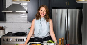 Read more about the article Chân dung ‘bác sĩ không giấy phép hành nghề’ ông Trump đề cử làm Tổng Y sĩ Mỹ