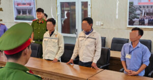 Read more about the article Chỉ huy trưởng công trình cùng nhân viên chôn lấp trái phép 162 tấn chất thải