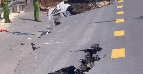 You are currently viewing Công an điều tra vụ đường dẫn lên cầu ở Tây Ninh vừa khánh thành đã sụt lún