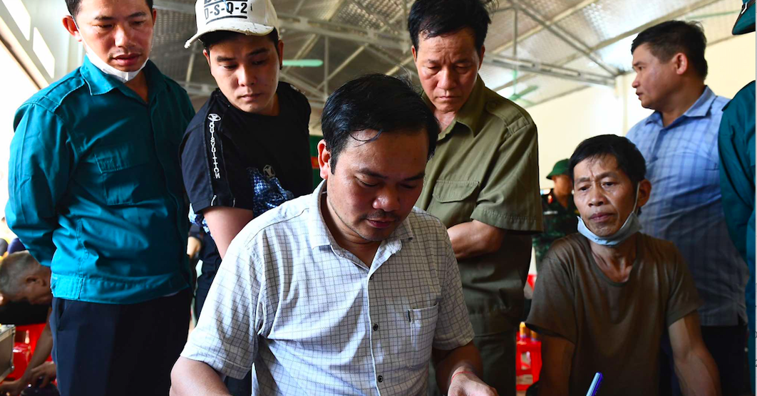 Read more about the article Công chức sang làm Chủ tịch Hội có được nghỉ trước tuổi theo Nghị định 178?
