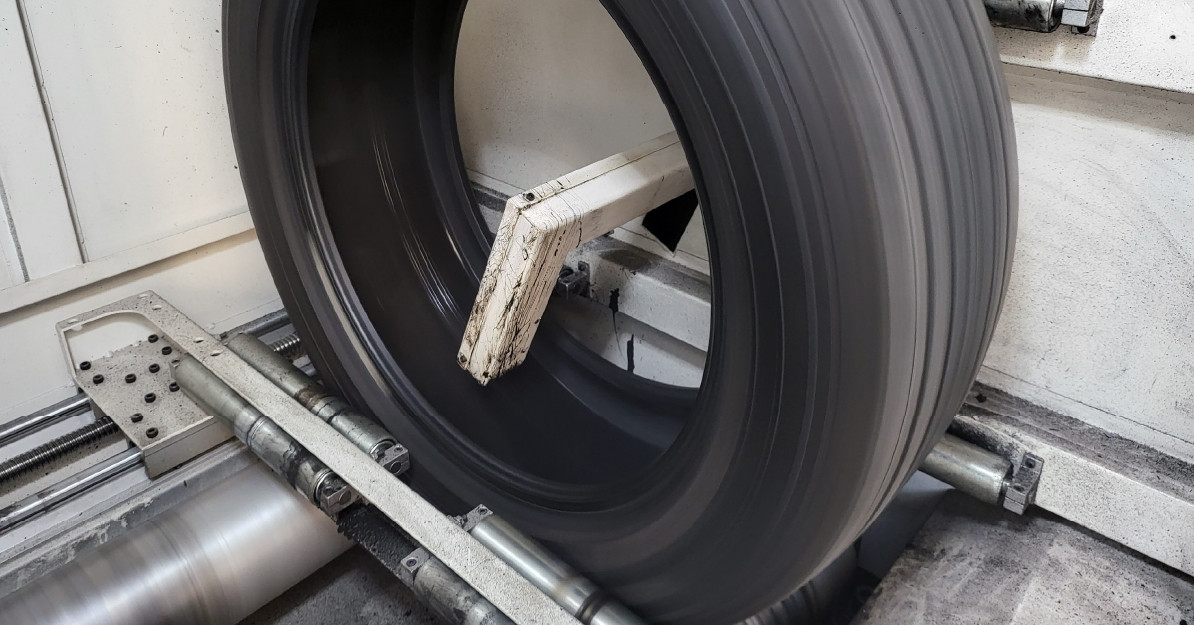 You are currently viewing Dán mút tiêu âm có giúp lốp xe chống ồn được hay không?