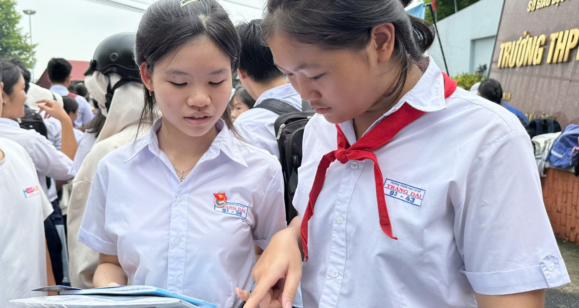 You are currently viewing Đề thi chính thức môn Toán vào lớp 10 năm 2025 tỉnh Đồng Nai