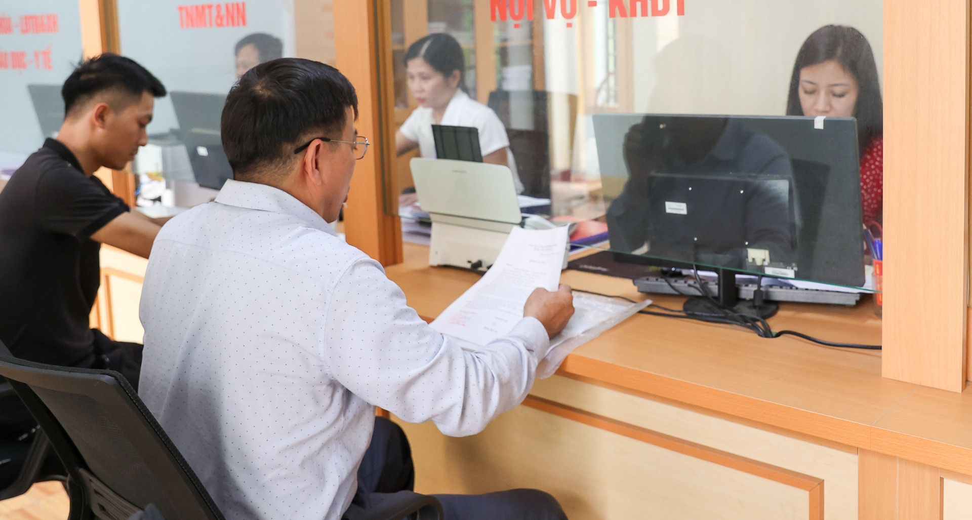 You are currently viewing Đề xuất trợ cấp 5 tháng tiền lương hiện hưởng cho mỗi năm nghỉ hưu trước tuổi