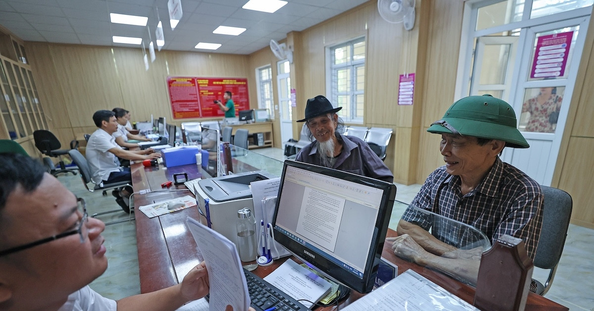 Read more about the article Sao cán bộ huyện không giỏi bằng không nghỉ trước?
