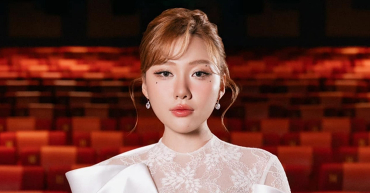 You are currently viewing Uyển Ân – Em gái Trấn Thành ngượng vì cảnh thân mật với mỹ nam cao 1,88m