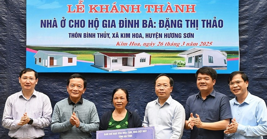 Read more about the article Hà Tĩnh là địa phương thứ 19 không còn nhà tạm, nhà dột nát