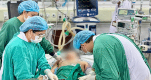 Read more about the article Hai người đàn ông trẻ bất ngờ trở nặng, tiên lượng xấu sau khi mắc thủy đậu