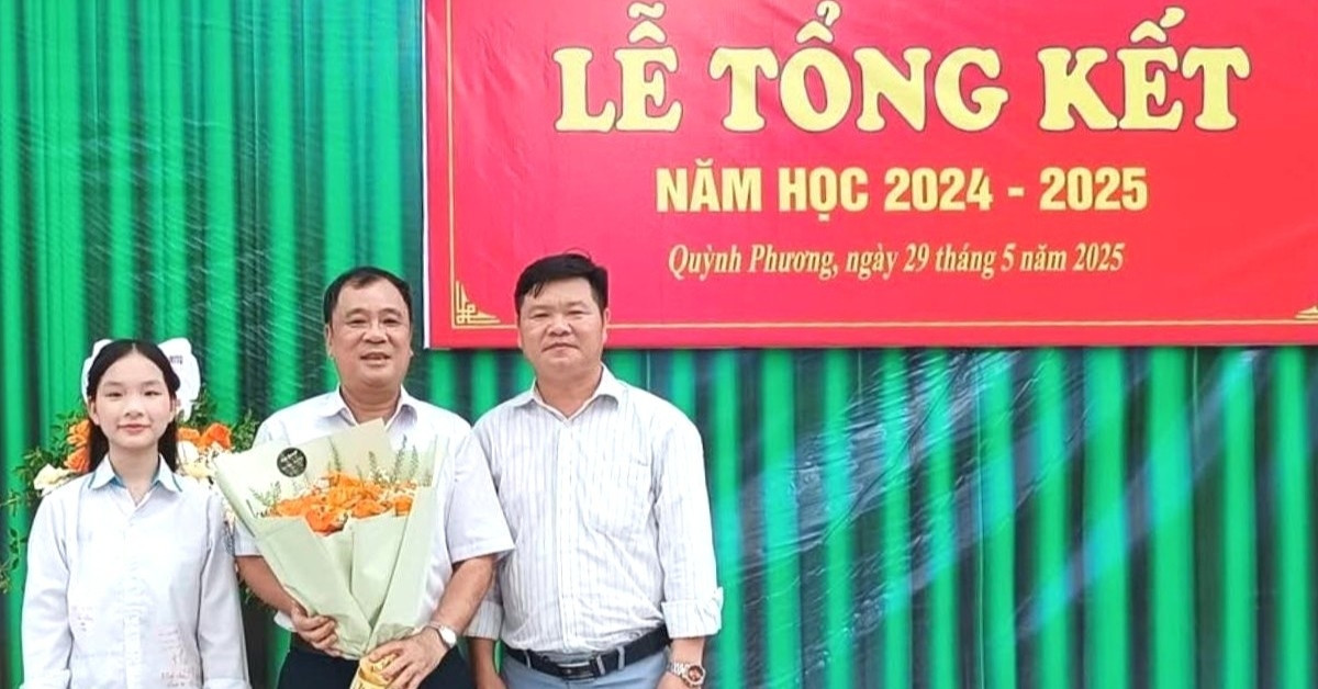 You are currently viewing Hiệu trưởng nêu lý do không in phông bạt lễ tri ân, trưởng thành học sinh
