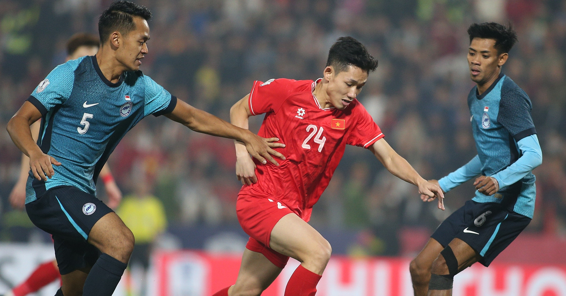 You are currently viewing HLV Kim Sang Sik triệu tập Hai Long đấu Manchester United