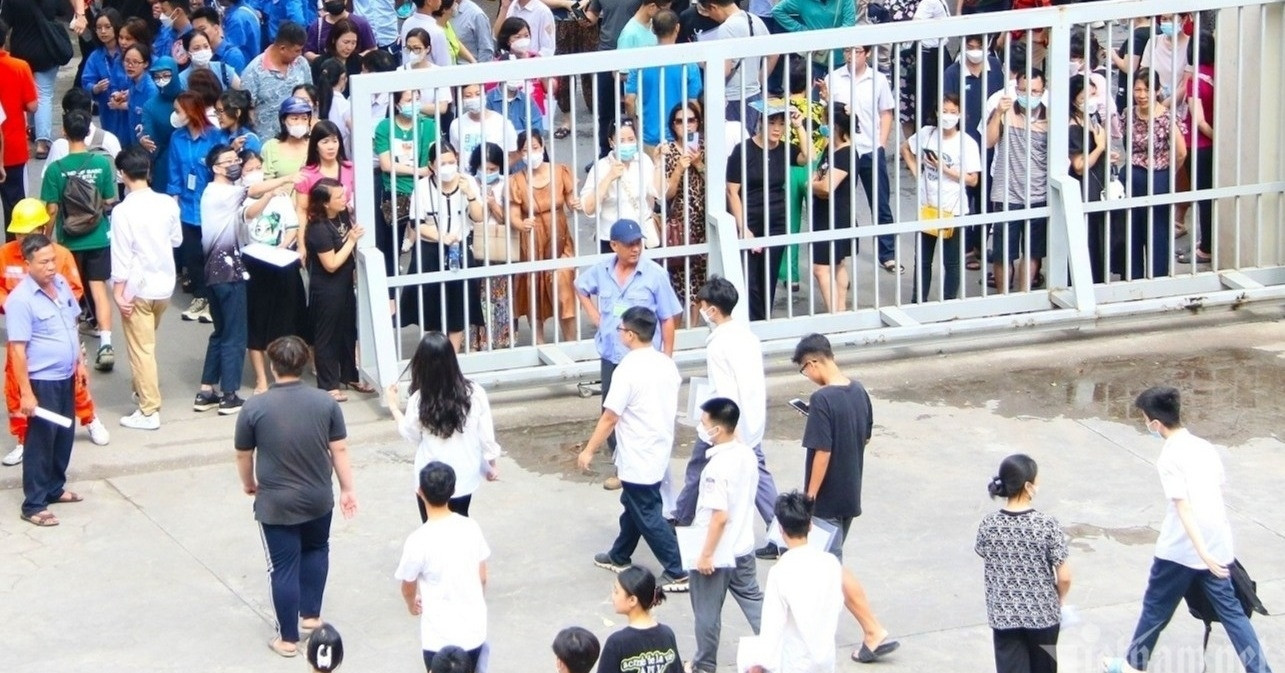 You are currently viewing Hơn 23.500 học sinh Hà Nội không dự thi lớp 10 năm 2025