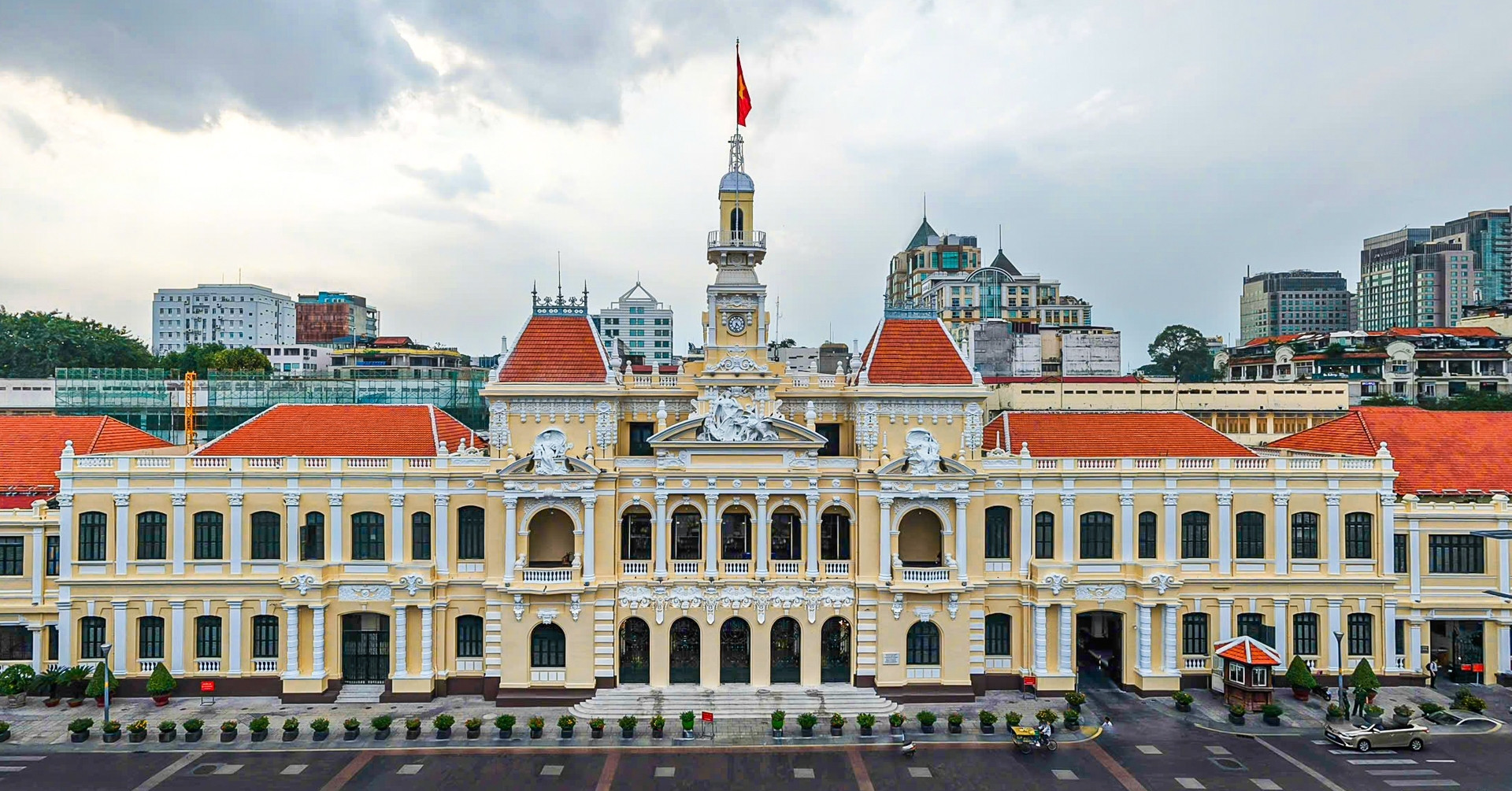 You are currently viewing Kiến nghị sửa nhiều nội dung quan trọng trong Hiến pháp để vận hành bộ máy mới