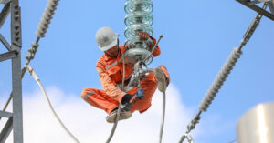 Read more about the article Giá điện kinh doanh cao nhất 5.422 đồng/kWh, điện sản xuất chỉ 3.640 đồng