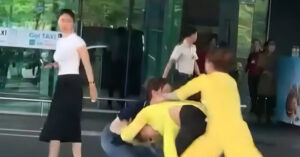 Read more about the article Kỷ luật, điều chuyển công tác 2 nhân viên xô xát tại sân bay Phú Quốc