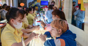 Read more about the article Lập sàn giao dịch vàng, người dân được mua bán loại vàng nào?