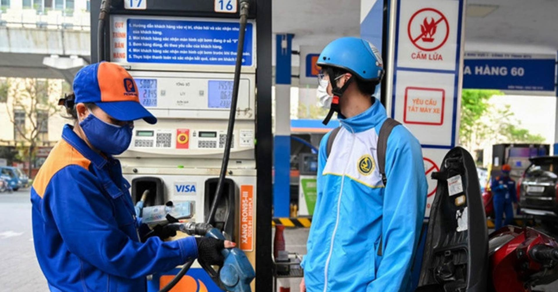 You are currently viewing Giá xăng đảo chiều tăng, RON 95 vượt 19.500 đồng/lít