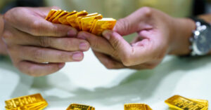 Read more about the article Giá vàng SJC vọt tăng 3 triệu đồng/lượng rồi đột ngột giảm sâu