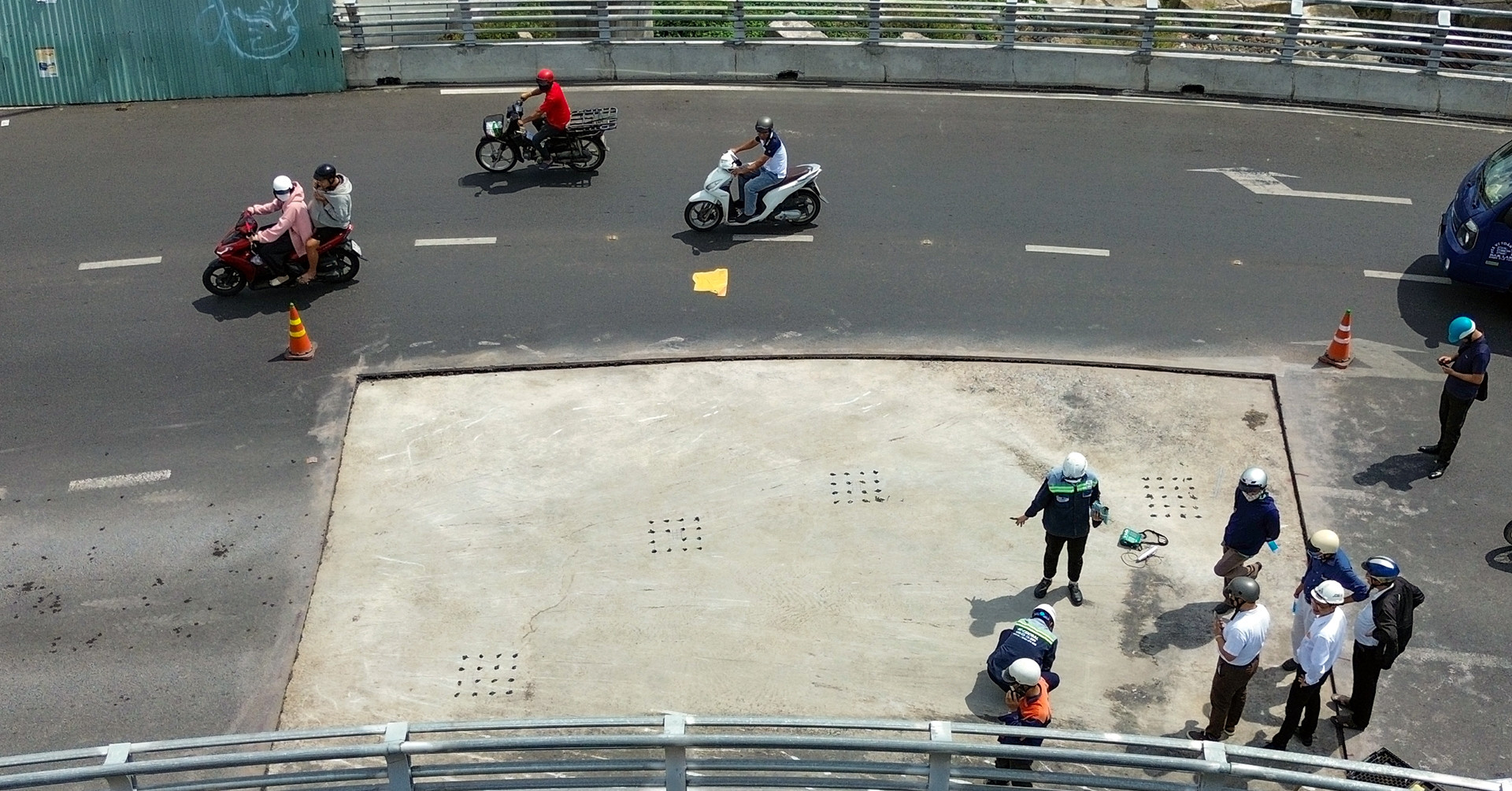 You are currently viewing Mặt đường dự án 1.350 tỷ đồng của Tập đoàn Phúc Sơn sụt lún do ‘dầu mỡ’