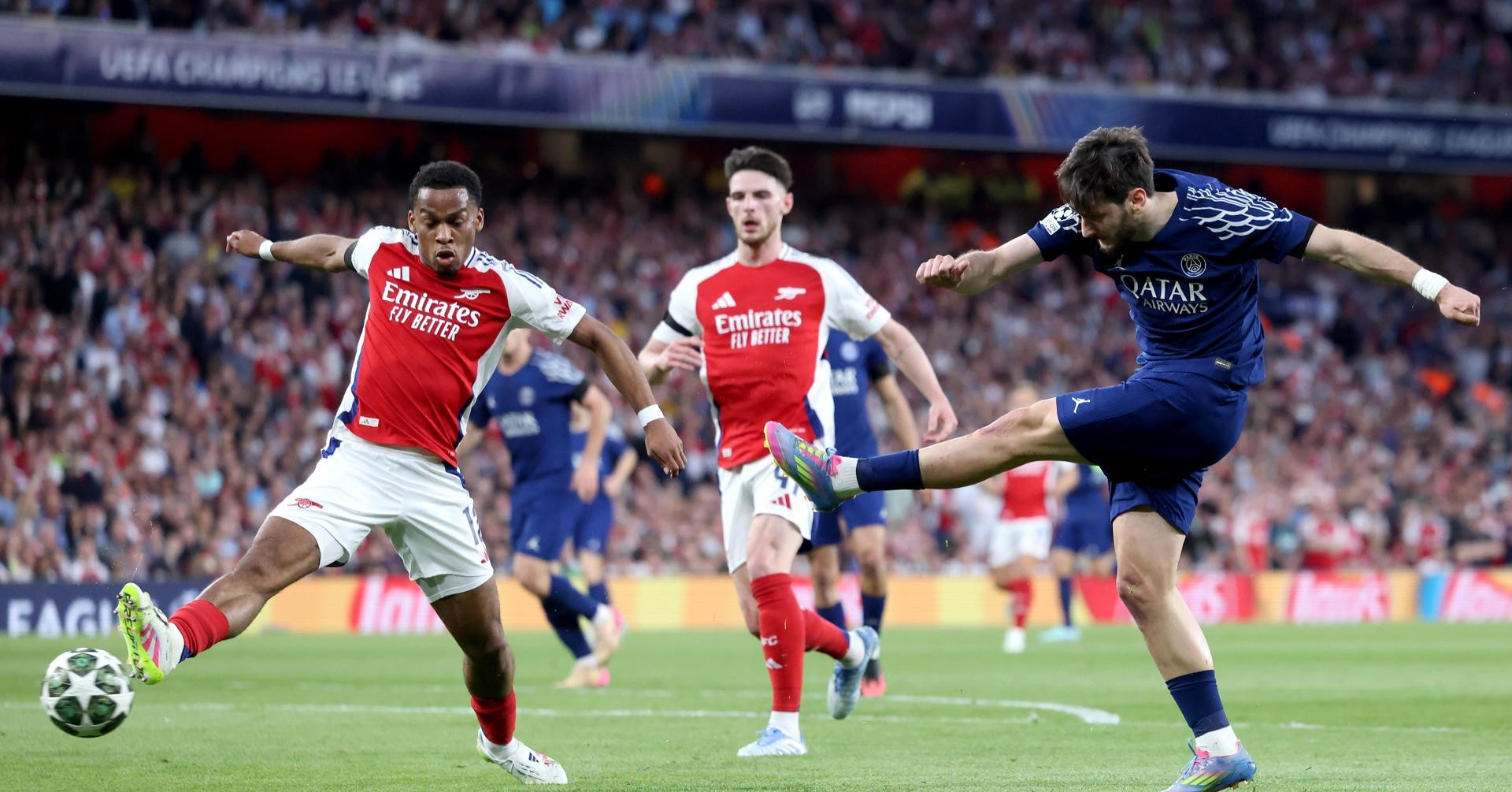 You are currently viewing Mikel Arteta luyện chiêu tủ, Arsenal tin thắng PSG ở Cúp C1