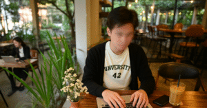 Read more about the article Khách nên gọi thêm đồ hay trả thêm tiền chỗ ngồi?