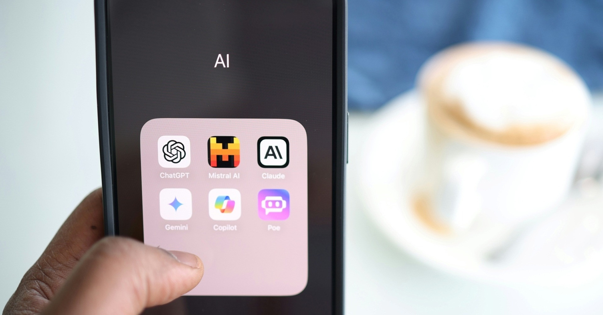 You are currently viewing Người dùng nên cân nhắc tính cần thiết của mỗi tương tác AI