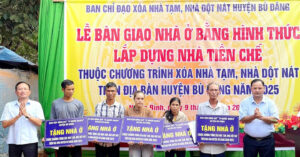 Read more about the article Nỗ lực xóa nhà tạm cho những hộ dân không có sổ đỏ