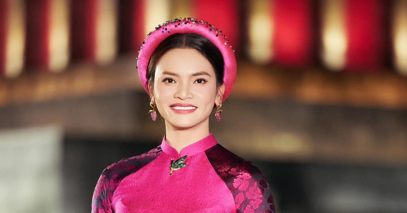 You are currently viewing NSND Phạm Phương Thảo, NSƯT Lan Anh hát ngợi ca Bác Hồ đúng ngày 19/5