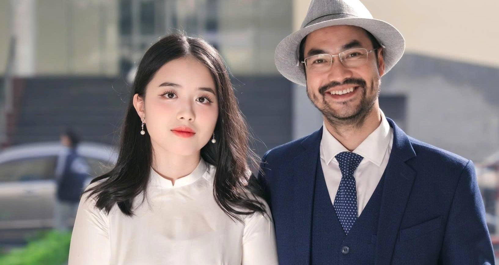 Read more about the article Nữ sinh ‘con nhà người ta’ học giỏi, hát hay, là thủ khoa học sinh giỏi quốc gia