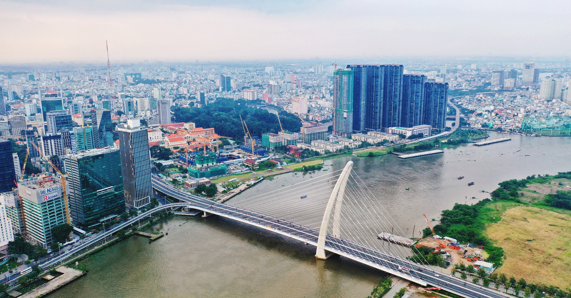 You are currently viewing 40 năm qua, chỉ 2 năm Việt Nam đạt tăng trưởng 9,3% và 9,5%