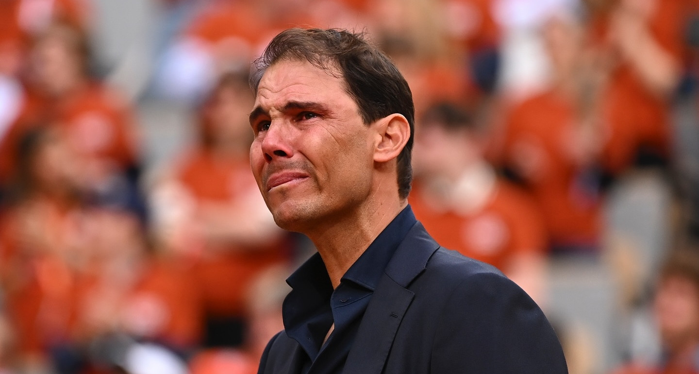 You are currently viewing Rafael Nadal khóc nức nở, được Big Four tôn vinh