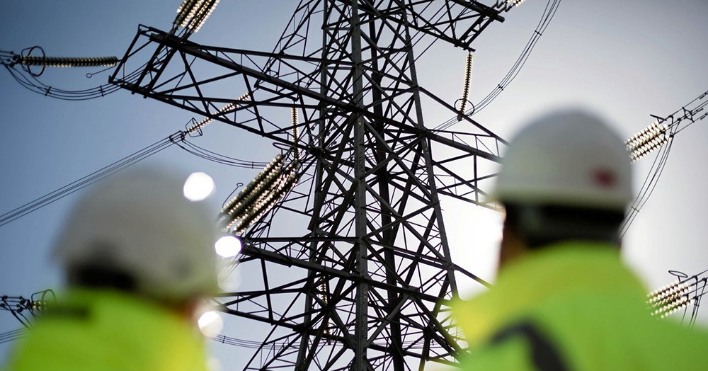 You are currently viewing Sau sự cố mất điện, Châu Âu có cần ‘siêu lưới điện’ xuyên quốc gia?