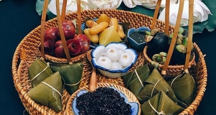 Read more about the article Tết Đoan ngọ ăn gì cho may mắn?