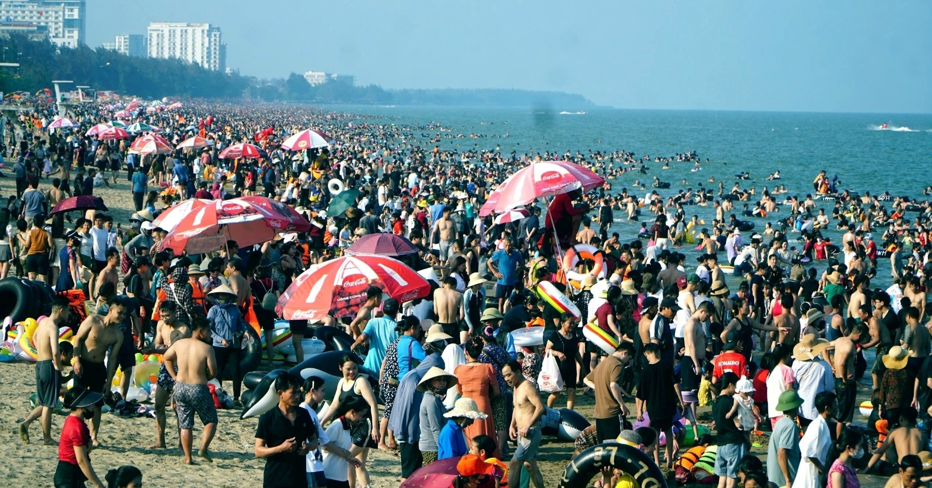 You are currently viewing Thanh Hóa đón 1,6 triệu lượt khách kỳ nghỉ lễ, tổng thu đạt hơn 4 nghìn tỷ đồng