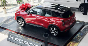 Read more about the article Thị trường ô tô giảm nhiệt, khách Việt ưa chuộng xe nhập khẩu hơn xe nội