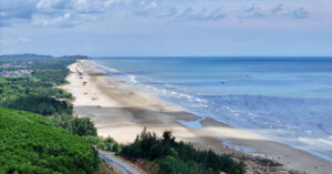 Read more about the article ‘Thiên đường biển ngủ quên’ trong xanh thấy đáy, cách Hà Nội hơn 5 tiếng đi xe