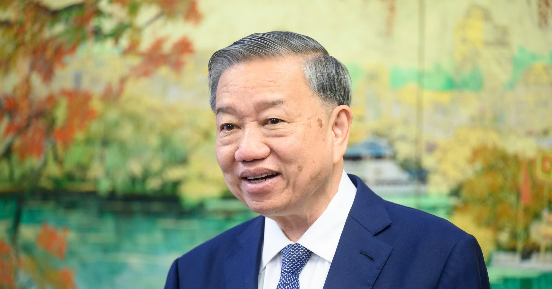 You are currently viewing Lắng nghe ý kiến của nhân dân để sửa Hiến pháp