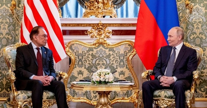 You are currently viewing Tổng thống Putin gây ‘sốt’ vì màn đố vui cùng Thủ tướng Malaysia